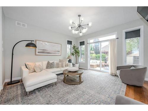 47 Healey Street, Elora, ON - Indoor Photo Showing Living Room