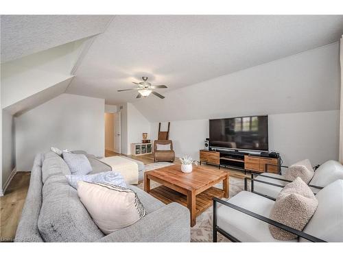 47 Healey Street, Elora, ON - Indoor Photo Showing Living Room