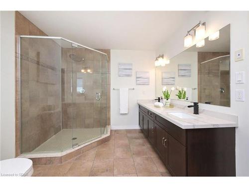 47 Healey Street, Elora, ON - Indoor Photo Showing Bathroom