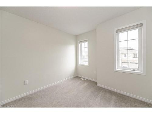 29 Mull Avenue, Caledonia, ON - Indoor Photo Showing Other Room