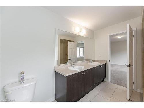 29 Mull Avenue, Caledonia, ON - Indoor Photo Showing Bathroom