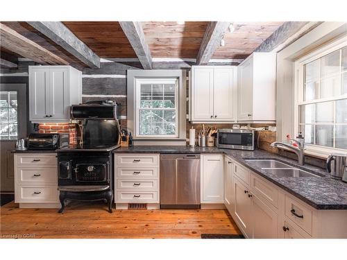 5795 Second Line, Erin, ON - Indoor Photo Showing Kitchen With Double Sink