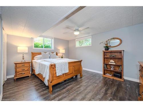 953 St David Street N, Fergus, ON - Indoor Photo Showing Bedroom