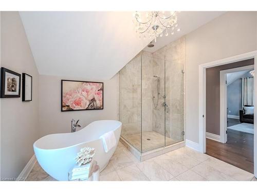 42 Liverpool Street, Guelph, ON - Indoor Photo Showing Bathroom