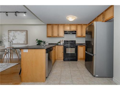 301-43 Waterford Drive, Guelph, ON - Indoor Photo Showing Kitchen