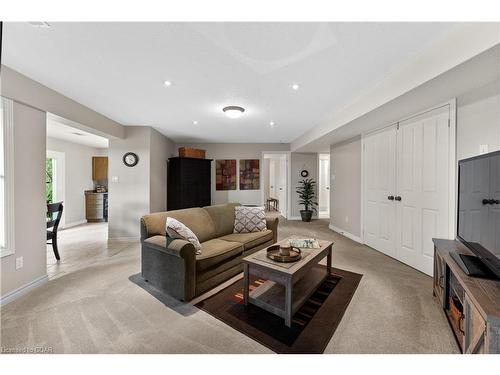 9 Blue Heron Drive, Mono, ON - Indoor Photo Showing Living Room