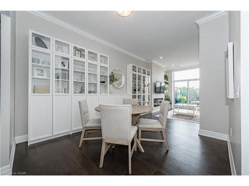 201-1880 Gordon Street, Guelph, ON - Indoor Photo Showing Dining Room