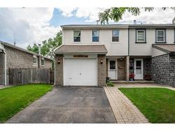 3200 Candela Drive  Mississauga, ON L5A 2T8