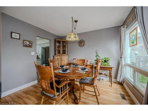 3200 Candela Drive, Mississauga, ON - Indoor Photo Showing Dining Room