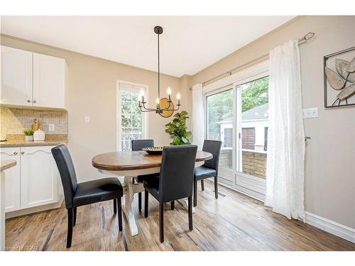 123 Academy Place, Rockwood, ON - Indoor Photo Showing Dining Room