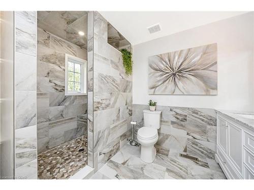 123 Academy Place, Rockwood, ON - Indoor Photo Showing Bathroom