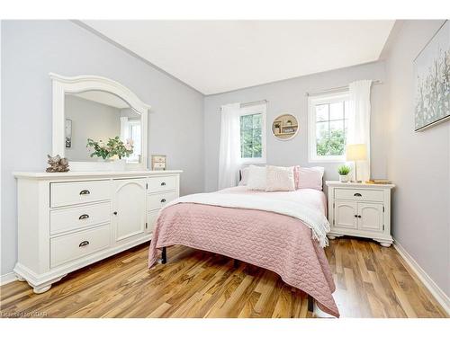 123 Academy Place, Rockwood, ON - Indoor Photo Showing Bedroom