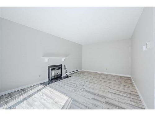 85-360 Scottsdale Drive, Guelph, ON - Indoor With Fireplace