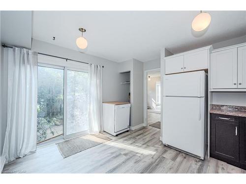 85-360 Scottsdale Drive, Guelph, ON - Indoor Photo Showing Kitchen