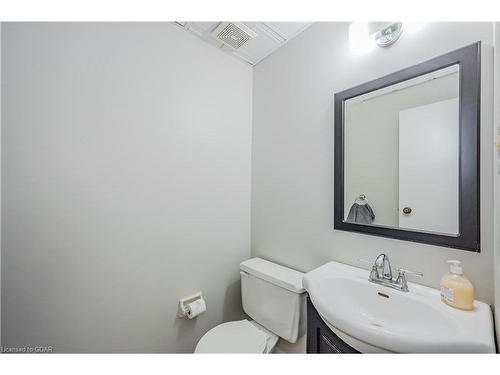 85-360 Scottsdale Drive, Guelph, ON - Indoor Photo Showing Bathroom