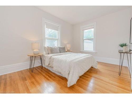 13 Extra Street, Guelph, ON - Indoor Photo Showing Bedroom