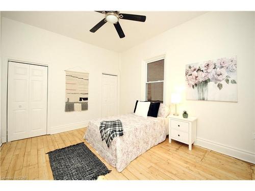 38 Ontario Street, Guelph, ON - Indoor Photo Showing Bedroom