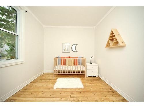 38 Ontario Street, Guelph, ON - Indoor Photo Showing Bedroom