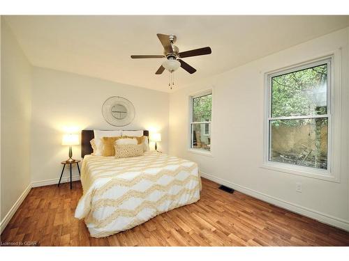 38 Ontario Street, Guelph, ON - Indoor Photo Showing Bedroom