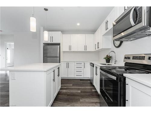 205-332 Gosling Gardens, Guelph, ON - Indoor Photo Showing Kitchen