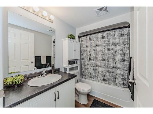 303-103 Westminster Crescent, Fergus, ON - Indoor Photo Showing Bathroom