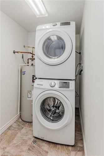 303-103 Westminster Crescent, Fergus, ON - Indoor Photo Showing Laundry Room