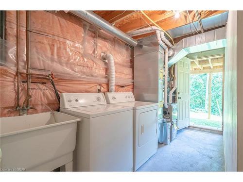 8 Chadwick Avenue, Guelph, ON - Indoor Photo Showing Laundry Room