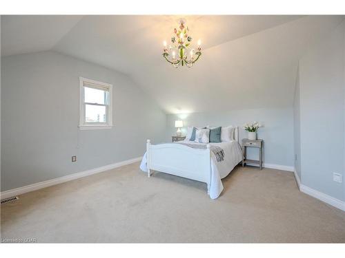 61 Clairfields Drive E, Guelph, ON - Indoor Photo Showing Bedroom