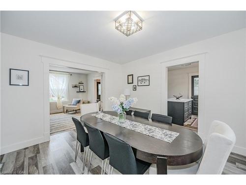 39 Harris Street, Guelph, ON - Indoor Photo Showing Dining Room