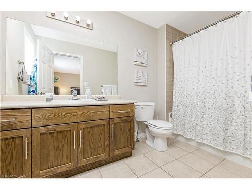 9 Warren Street, Guelph, ON - Indoor Photo Showing Bathroom