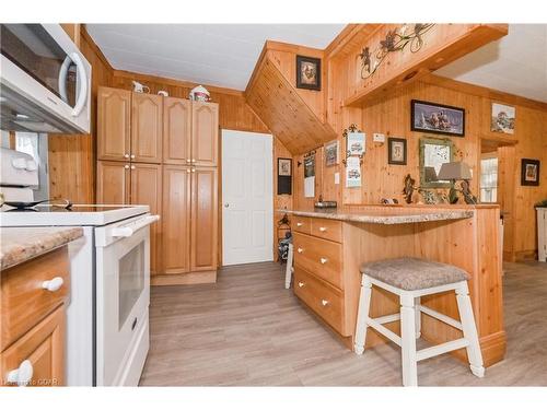 31 Geddes Street, Elora, ON - Indoor Photo Showing Kitchen