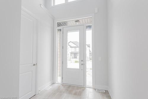 15 Oneill Street, Lindsay, ON - Indoor Photo Showing Other Room