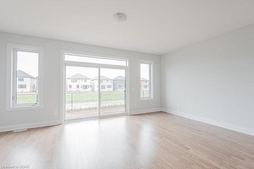 15 Oneill Street, Lindsay, ON - Indoor Photo Showing Other Room