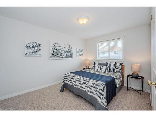 28 Drohan Drive, Guelph, ON - Indoor Photo Showing Bedroom