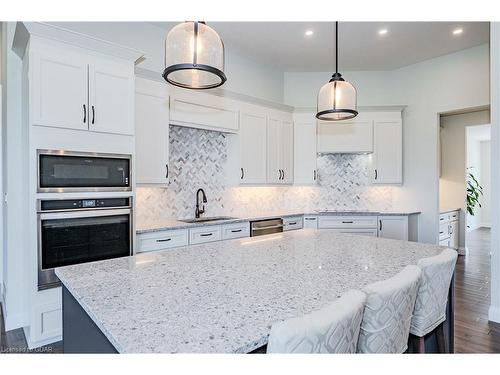 66 Charles Currie Crescent, Erin, ON - Indoor Photo Showing Kitchen With Upgraded Kitchen