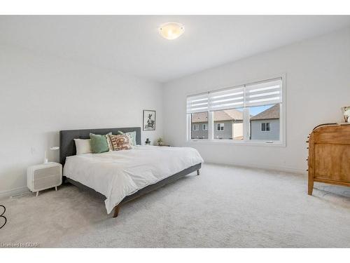 48 Macalister Boulevard, Guelph, ON - Indoor Photo Showing Bedroom