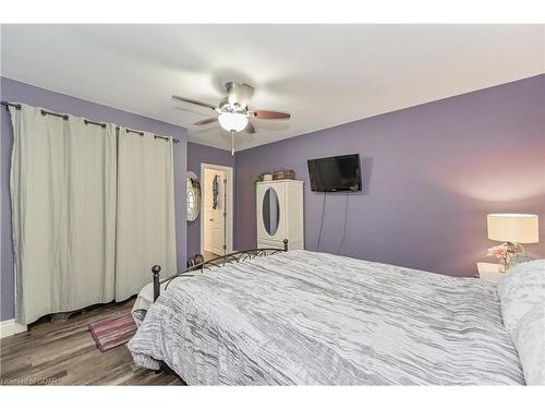 14310 First Line, Milton, ON - Indoor Photo Showing Bedroom