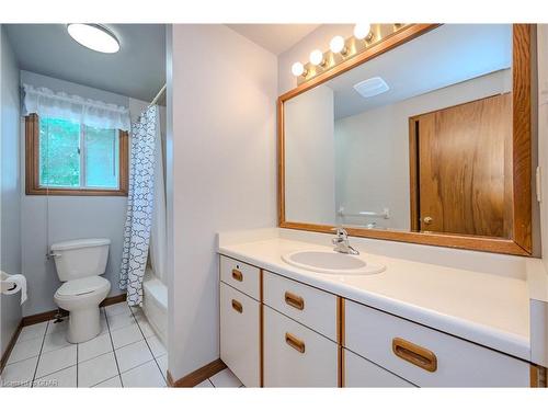 1 Kipling Avenue, Guelph, ON - Indoor Photo Showing Bathroom