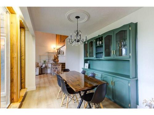 9811 Creek Road, Clifford, ON - Indoor Photo Showing Dining Room