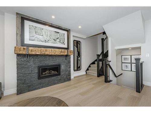 26-941 Gordon Street, Guelph, ON - Indoor Photo Showing Other Room With Fireplace