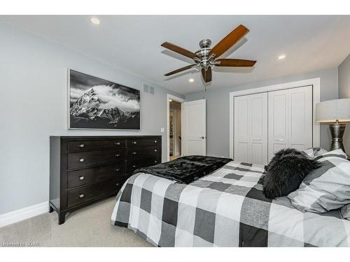 26-941 Gordon Street, Guelph, ON - Indoor Photo Showing Bedroom