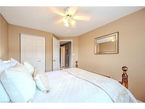 31-31 Schroder Crescent, Guelph, ON - Indoor Photo Showing Bedroom