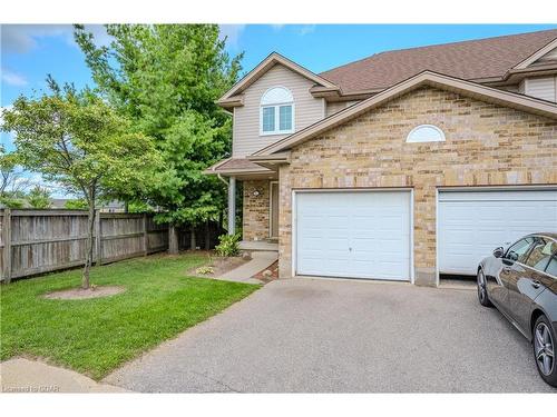 31-31 Schroder Crescent, Guelph, ON - Outdoor