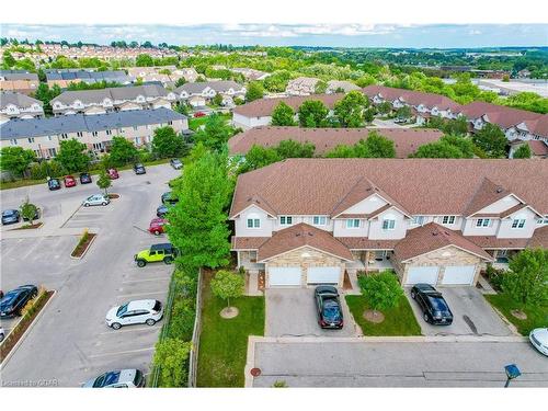 31-31 Schroder Crescent, Guelph, ON - Outdoor With View