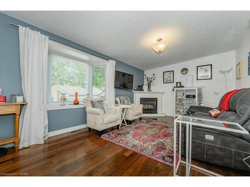 5 Pine Road, Puslinch, ON - Indoor Photo Showing Living Room With Fireplace