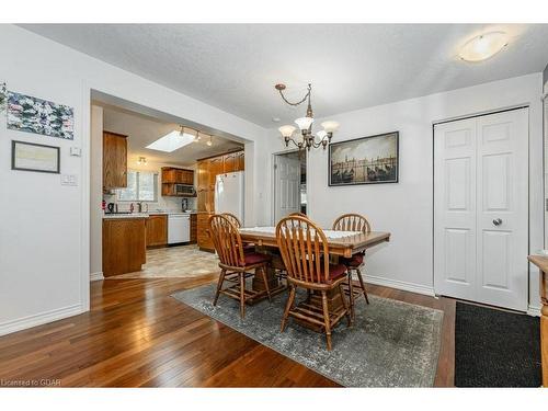 5 Pine Road, Puslinch, ON - Indoor Photo Showing Dining Room