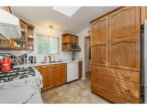 5 Pine Road, Puslinch, ON - Indoor Photo Showing Kitchen With Double Sink