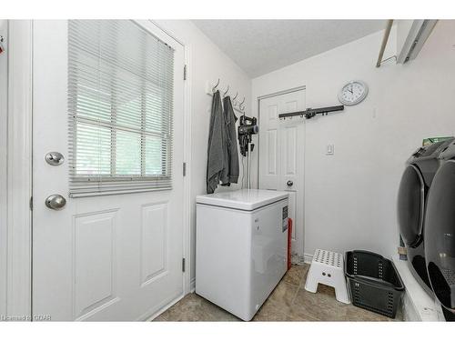 5 Pine Road, Puslinch, ON - Indoor Photo Showing Laundry Room