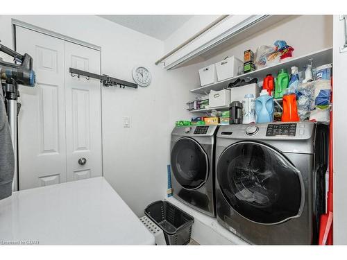 5 Pine Road, Puslinch, ON - Indoor Photo Showing Laundry Room