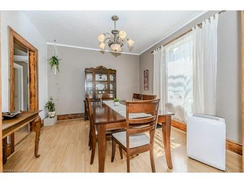 227 Eagle Street S, Cambridge, ON - Indoor Photo Showing Dining Room